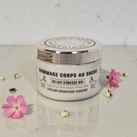 Douche suiker scrub met ezellinnenmelk hydrateert de huid